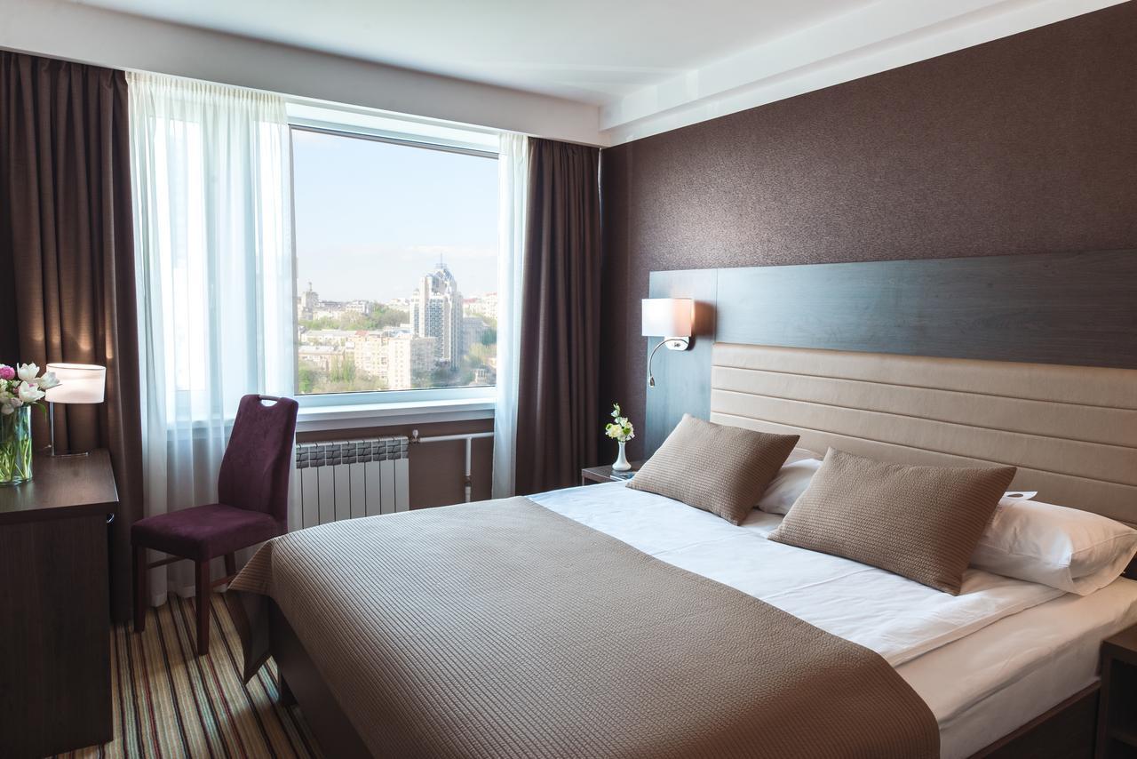 Premier Hotel Rus Kyiv Exterior photo