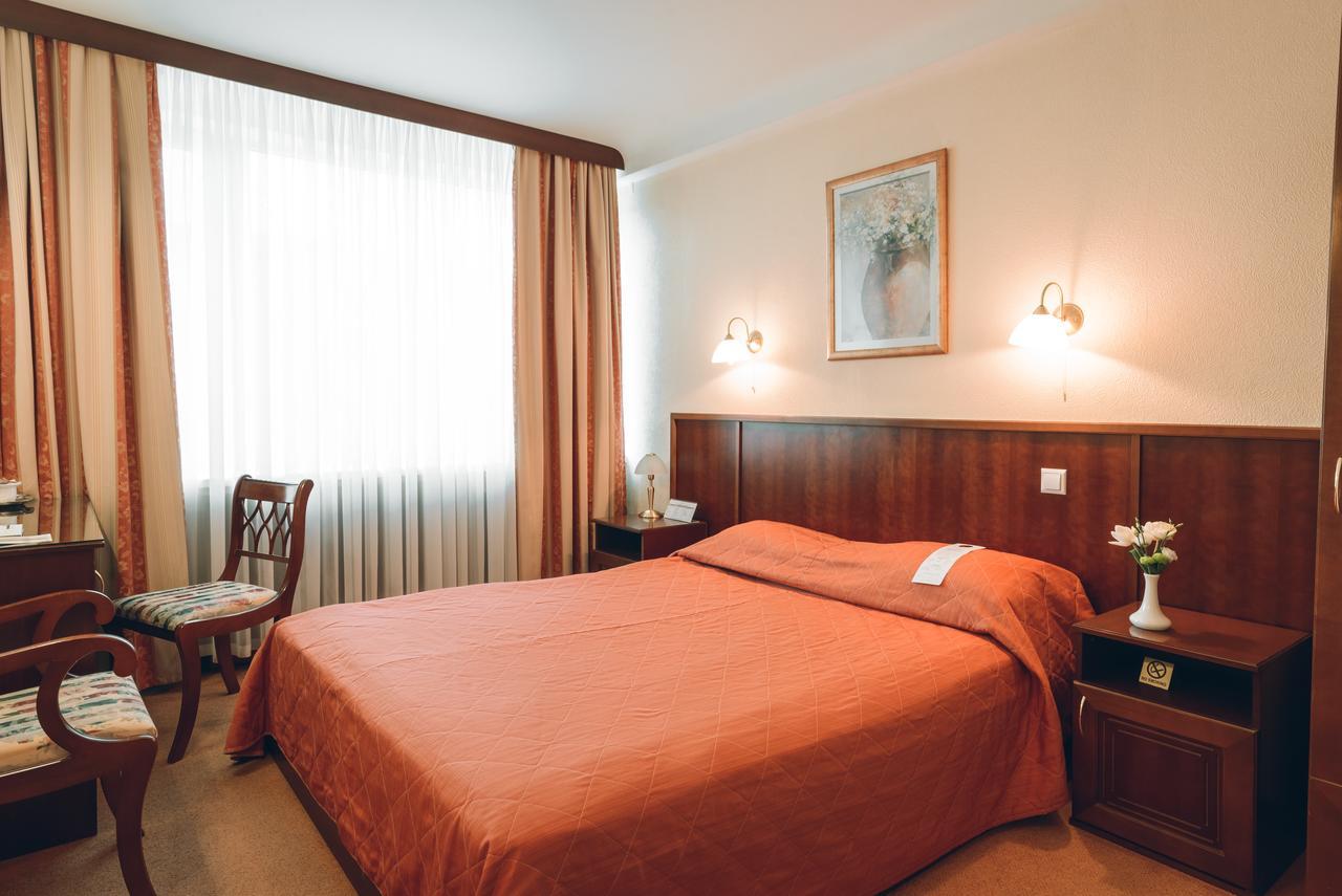 Premier Hotel Rus Kyiv Exterior photo